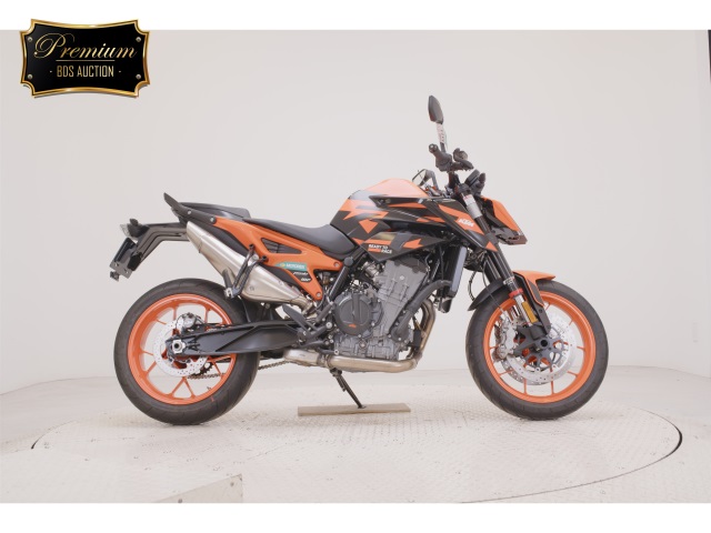 KTM 890 DUKE