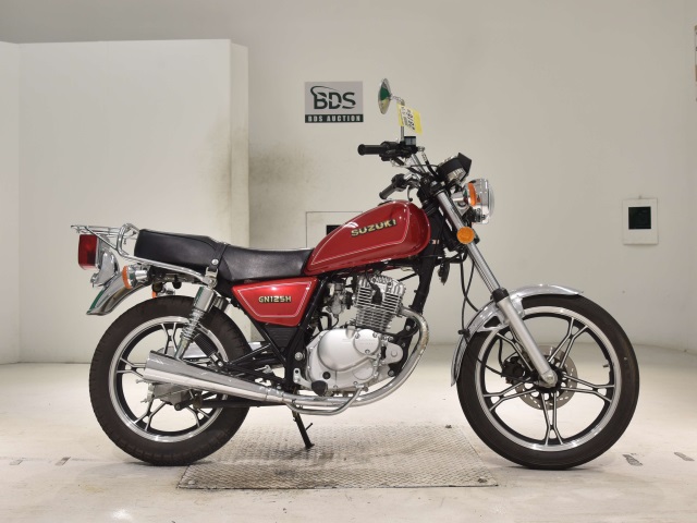 Suzuki GN125H