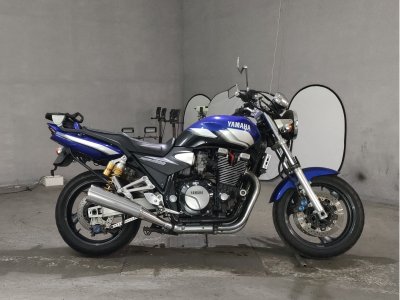Yamaha XJR1300