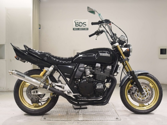 Yamaha XJR400