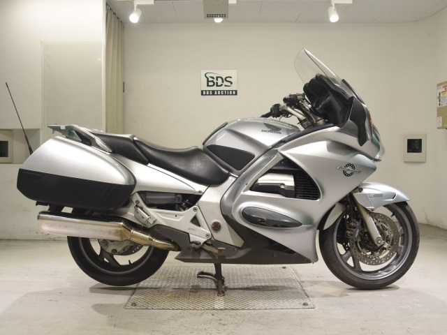 Honda ST1300 PAN EUROPEAN