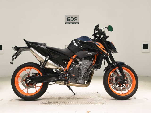 KTM 890 DUKE R