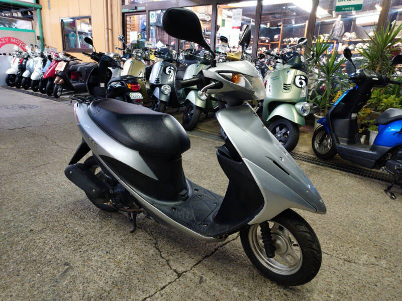Suzuki ADDRESS V50