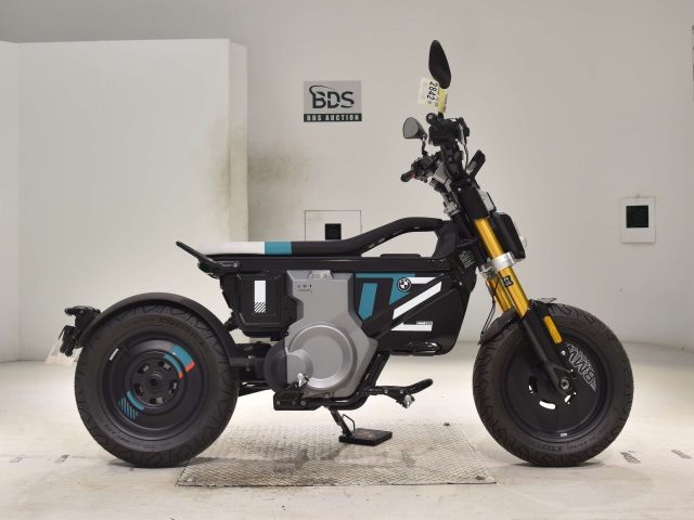 BMW ce02