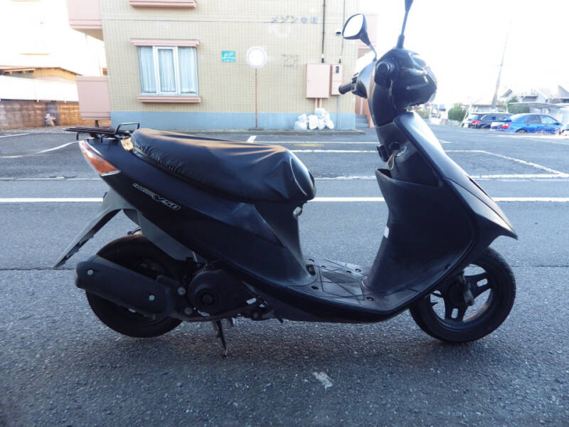 Suzuki ADDRESS V50
