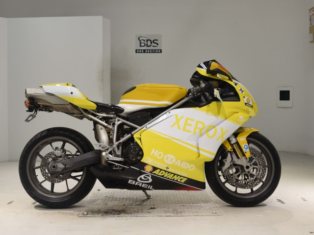 Ducati 749S