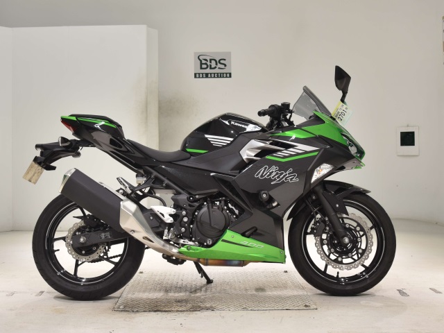 Kawasaki NINJA400