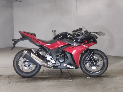 Suzuki GSX250R