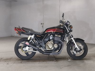 Kawasaki ZRX400