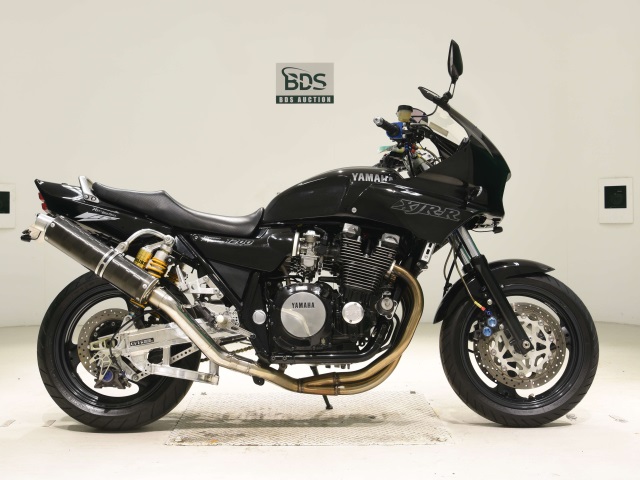 Yamaha XJR1200R