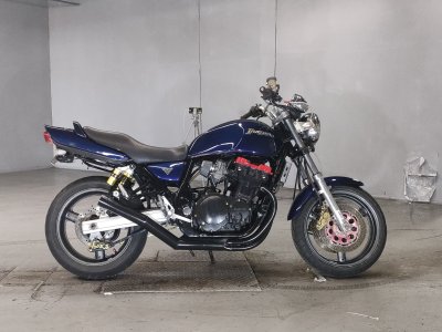 Suzuki GSX400 INAZUMA