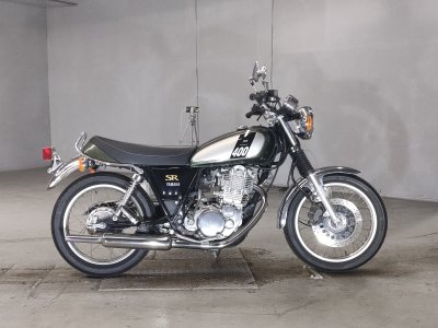 Yamaha SR400