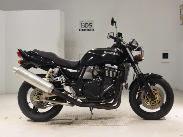 Kawasaki ZRX1100