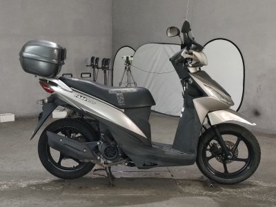 Suzuki ADDRESS V110