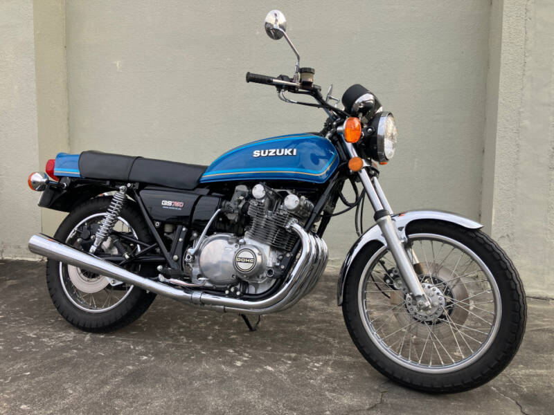 Suzuki GS750