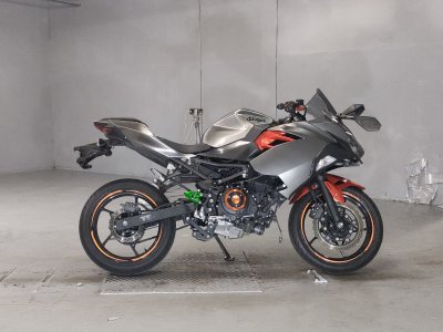 Kawasaki NINJA400