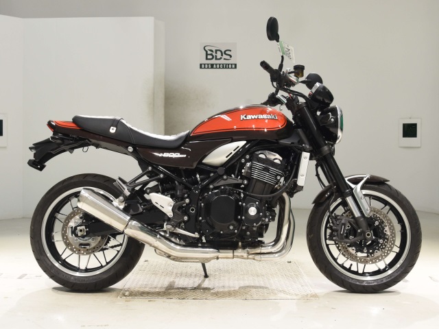 Kawasaki Z900RS