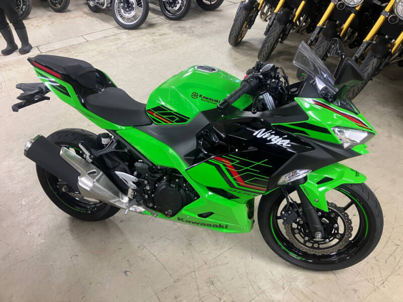 Kawasaki NINJA400KRT