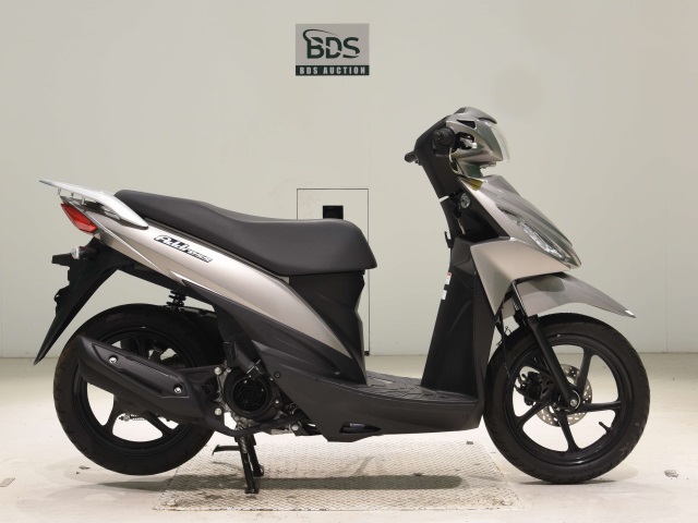 Suzuki ADDRESS V110