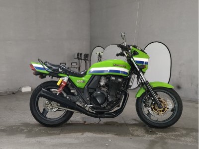 Kawasaki ZRX400