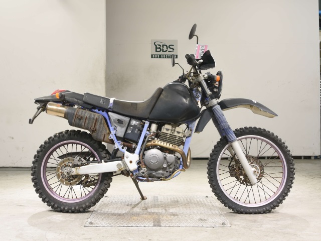 Yamaha TT250R RAID