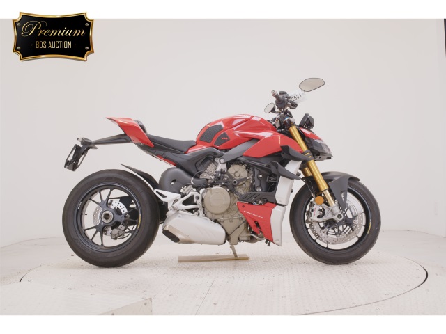 Ducati STREET FIGHTER V4S