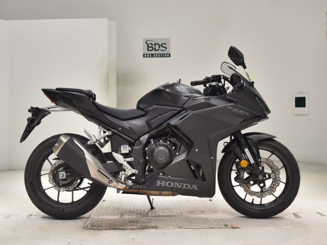 Honda CBR400R-3