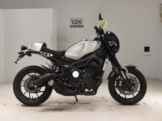 Yamaha XSR900