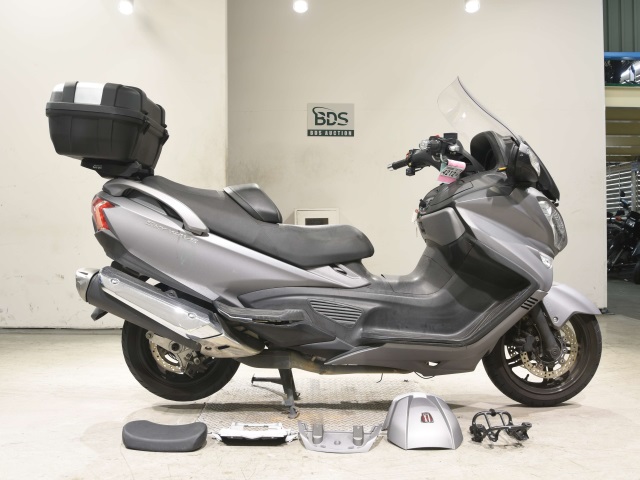 Suzuki SKYWAVE 650LX