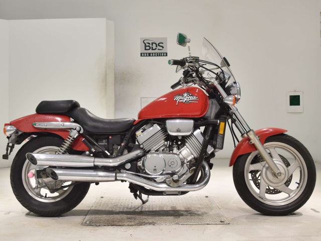 Honda MAGNA750