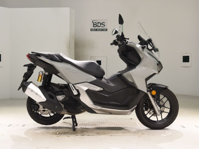 Honda ADV 160