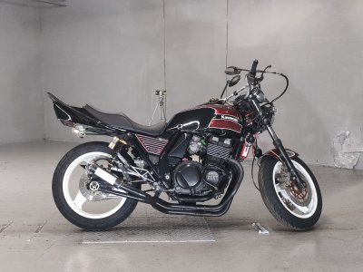 Kawasaki ZRX400