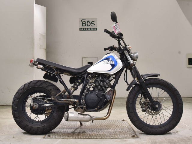 Yamaha TW225