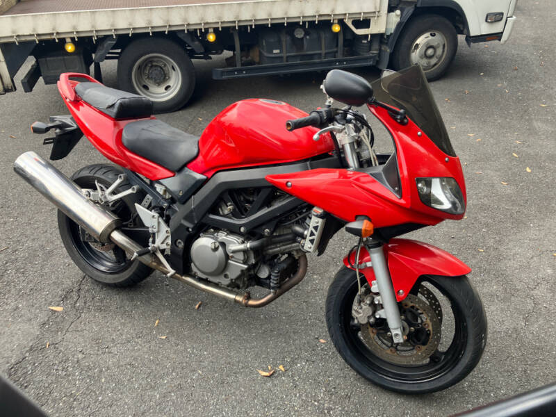 Suzuki SV650S
