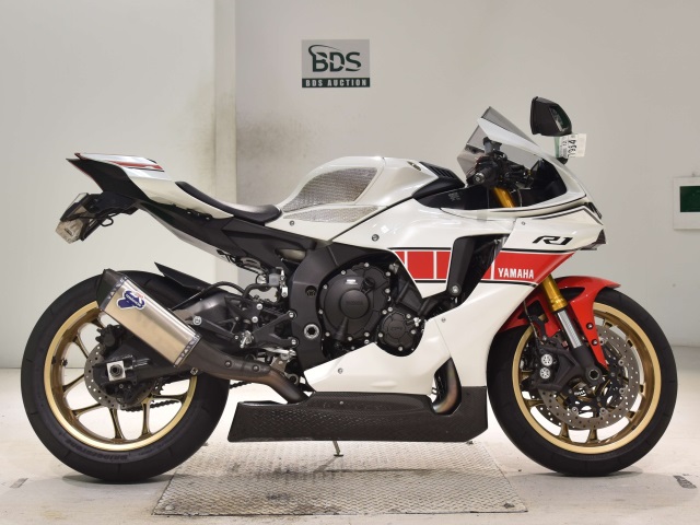 Yamaha YZF-R1