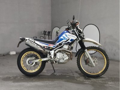 Yamaha SEROW XT250