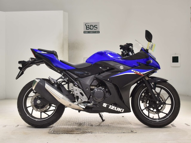 Suzuki GSX250RA