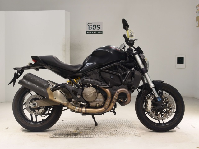 Ducati MONSTER 821
