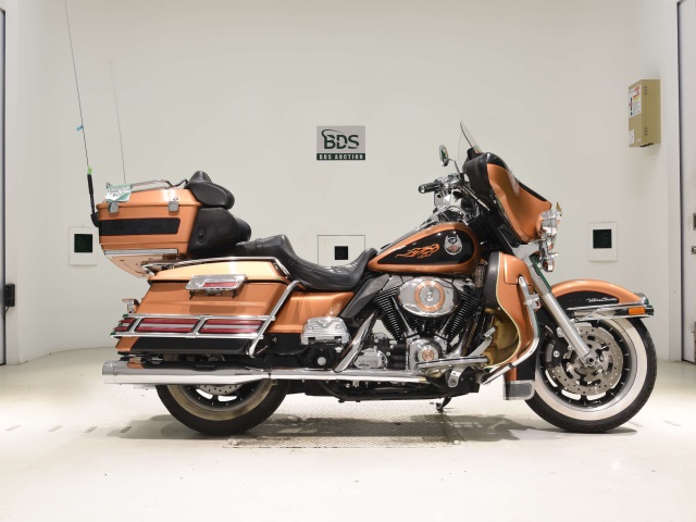 HD ELECTRA GLIDE FLHTCU1580