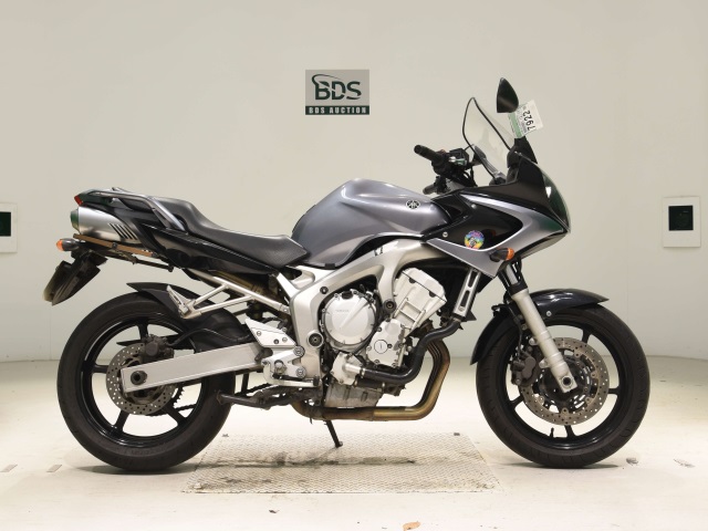 Yamaha FZ6 FAZER