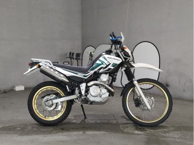 Yamaha SEROW XT250