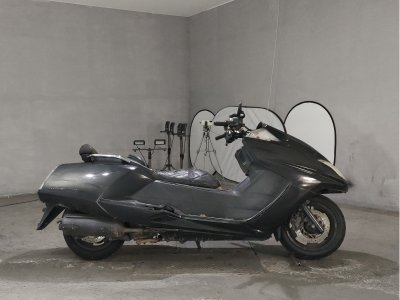 Yamaha MAGZAM