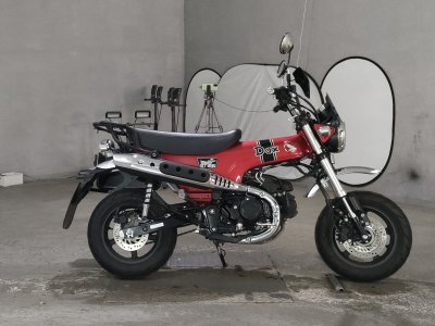 Honda DAX125