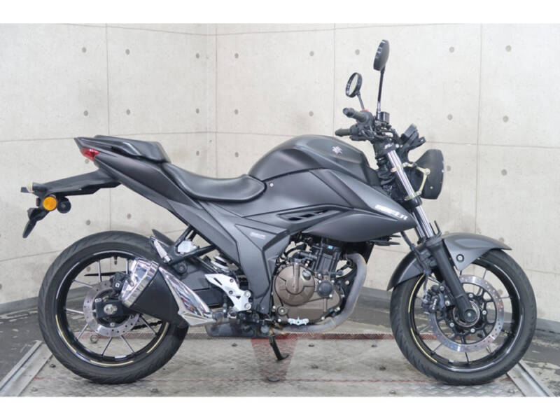 Suzuki GIXXER250