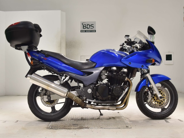 Kawasaki ZR-7S