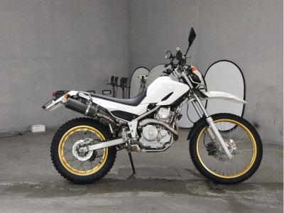 Yamaha SEROW XT250