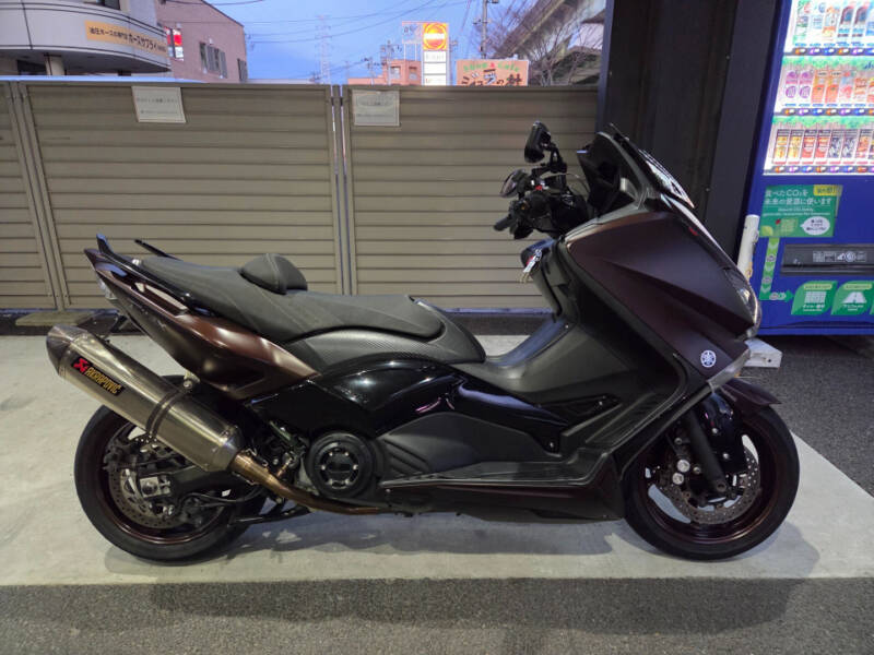 Yamaha T-MAX530