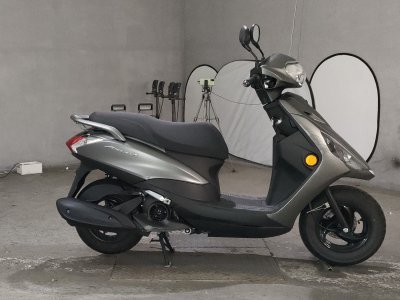 Yamaha AXIS Z