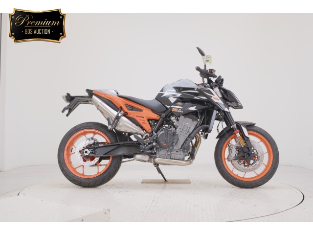 KTM 890 DUKE GP