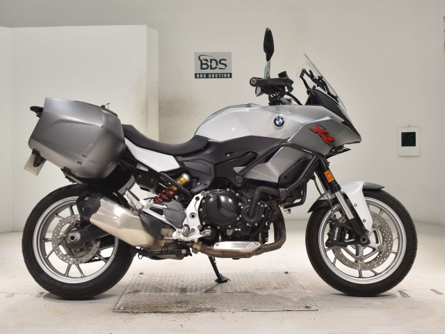 BMW F900XR